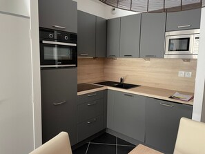 Fridge, microwave, dishwasher - Studio with pool and pets allowed, Gourette, 4 pers (Gourette)