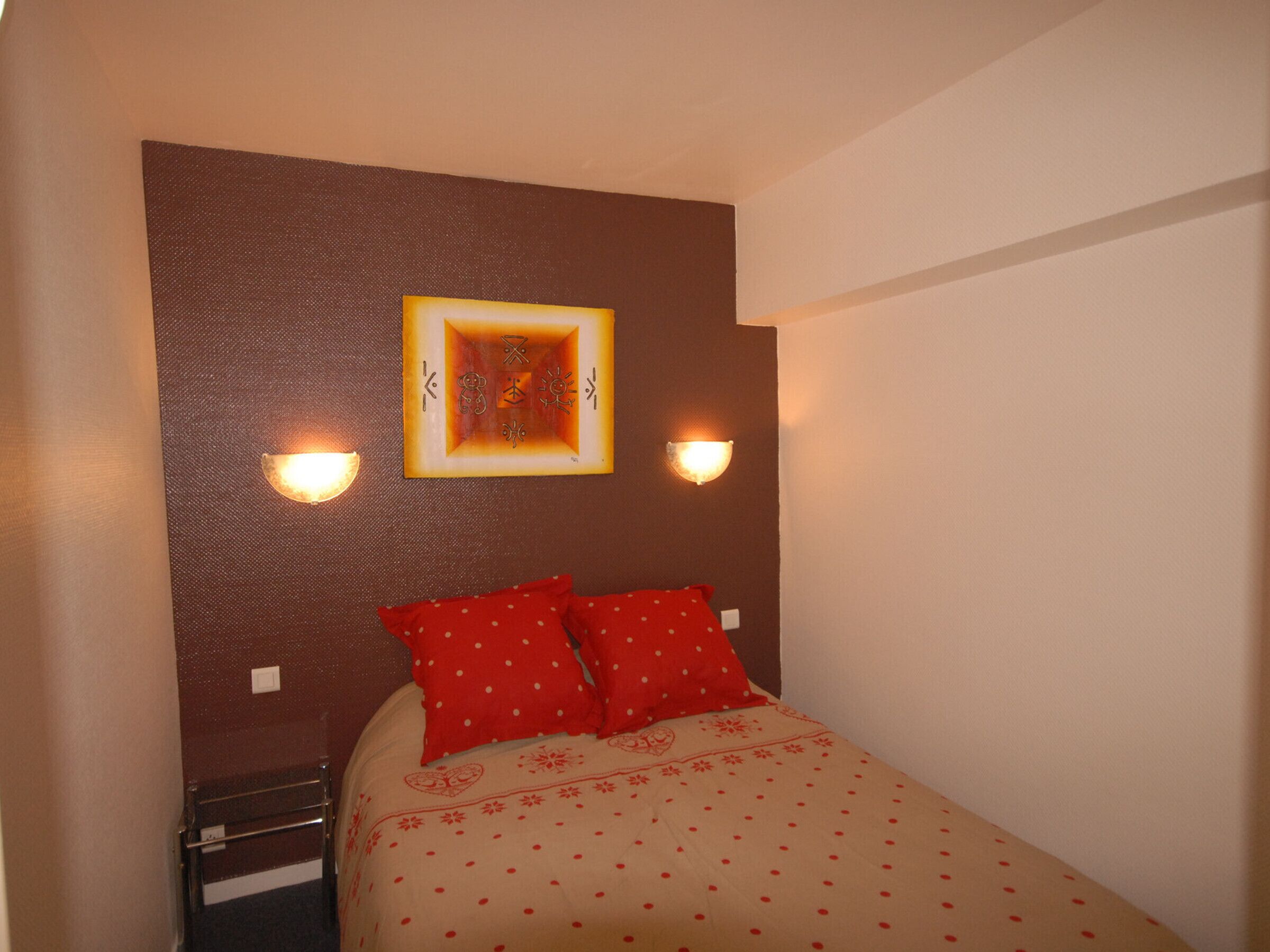 1 bedroom, free WiFi, bed sheets