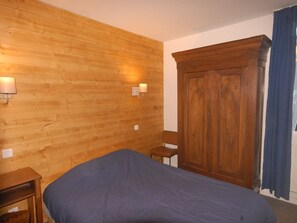 2 dormitorios y ropa de cama