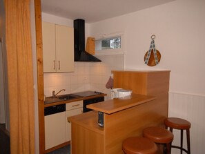 Frigorífico, microondas y lavavajillas