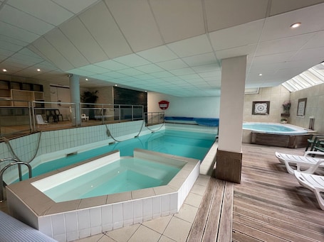 Pool. Gourette: Duplex Studio 7 pers, Pool & WIFI