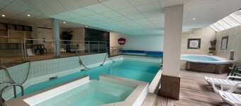 Gourette: Duplex Studio 7 pers, Pool & WIFI