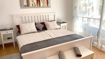 3 chambres, fer et planche Ă repasser, Wi-Fi, draps fournis