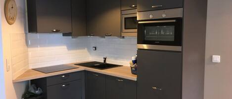 Fridge, microwave, dishwasher