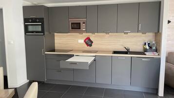 Fridge, microwave, dishwasher