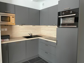 Fridge, microwave, dishwasher - Gourette - Studio cabin 65m² for 8 people, pets allowed, sheets included (Gourette)
