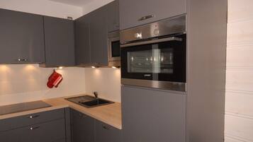 Réfrigérateur, micro-ondes, lave-vaisselle