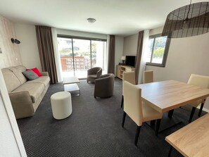 TV - Gourette: 2-Room Apt, 6 People, Pool, Pets Allowed (Gourette)