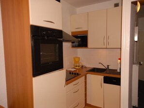 Fridge, microwave, dishwasher - Comfort studio 6 pers, Gourette resort, pets allowed (Gourette)
