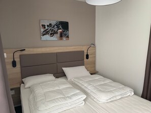 2 bedrooms, free WiFi, bed sheets - 3-room apartment, pool, 8 pers, mountain view - Gourette (Gourette)