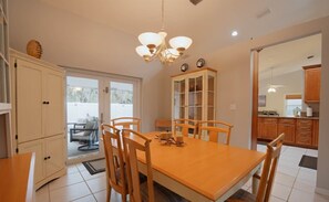 Dining - ‼️Poolside Miami Paradise w/ BBQ + Outdoor Lounge (Miami)