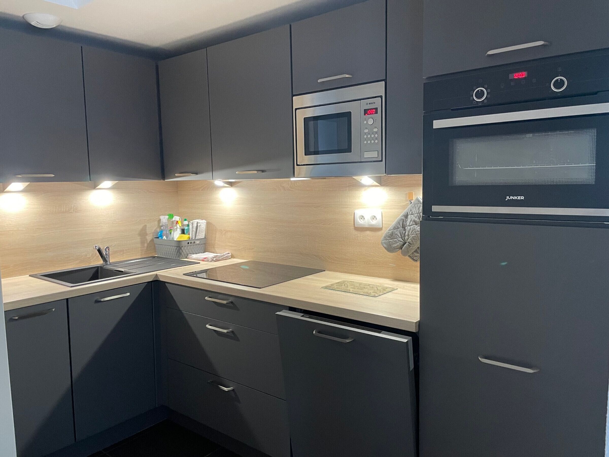 Fridge, microwave, dishwasher