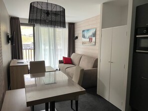 TV - Studio in Gourette with pool, 4 pers, near slopes (Gourette)