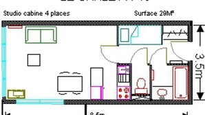 Plano de planta de un estudio para 4 personas, con terraza y una superficie total de 29m².
