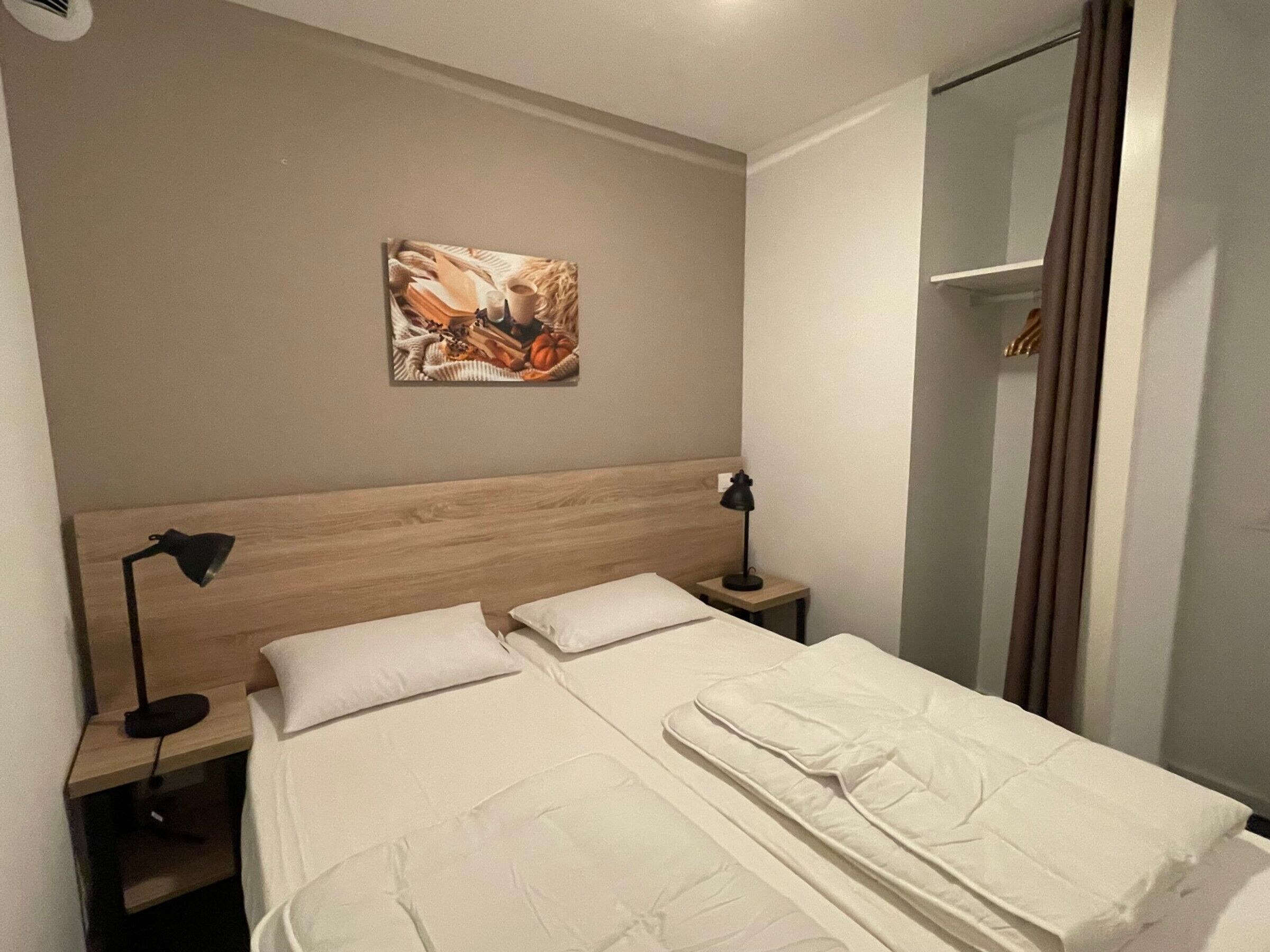 Wi-Fi gratuit, draps fournis