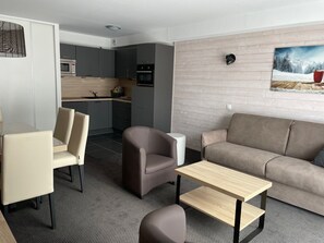 TV - Studio 6 pers, pool, pets allowed - Gourette (Gourette)