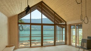 Luxury Condo, Lake View, Executive Level | Living area | 50-inch Smart TV with digital channels, fireplace, heated floors - Seezeit am Ossiacher See (Bodensdorf)