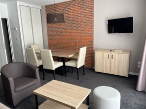 Dining - Studio in Gourette, 6 people, near slopes, pets allowed (Gourette)