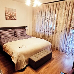 1 chambre, fer et planche Ă repasser, Wi-Fi, draps fournis