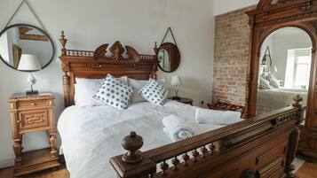 4 makuuhuonetta, yksilöllisesti sisustettu, yksilöllisesti kalustettu