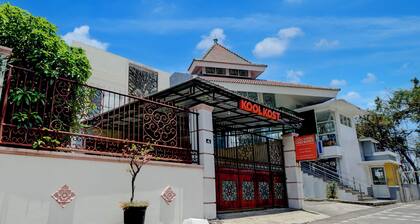 OYO 94899 Nilskost Syariah Near Upn