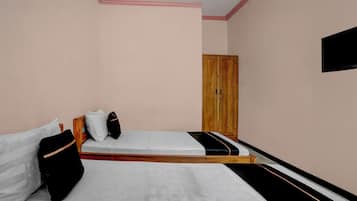 Deluxe Twin Room | Free WiFi, bed sheets