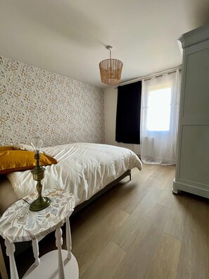 5 quartos, Wi-Fi, roupa de cama