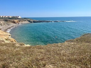 Beach nearby - Apartment 'Les Sables Pailletés 4p' with Sea View, Shared Garden and Wi-Fi (Les Sables-d'Olonne)