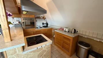 電子レンジ、オーブン、コンロ