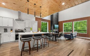 Fridge, microwave, oven, stovetop - EchoesOfCalm: Pool, Hot Tub, Wifi, Pet-Friendly, Wooded View, Theater, Game Room (Sevierville)