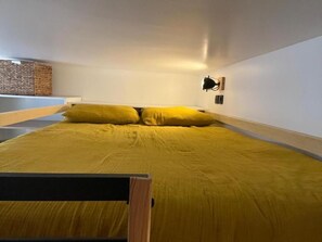 經典公寓, 陽台, 山景 | 遮光布/窗簾、免費無線上網