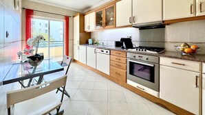 Private kitchen - Armação DE Pêra Central 2 by Homing (Silves)