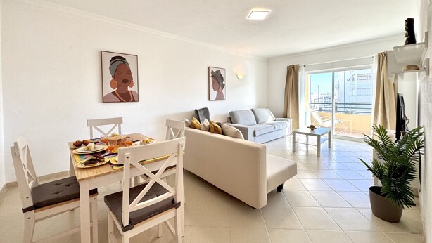 Interior - Armação DE Pêra Central 2 by Homing (Silves)