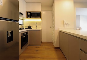 House | 2 bedrooms, Internet - w Sensational 2BR in Miraflores w Balcony (Lima)