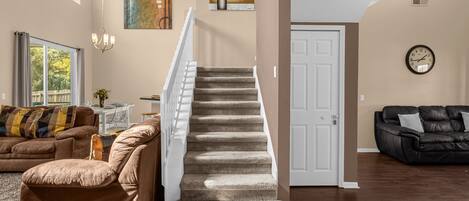 House | 6 bedrooms, Internet