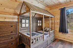 House - Mystic Cabin in Gatlinburg (Gatlinburg)