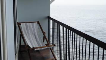 Villa Standard, balcon, vue mer | Vue depuis le balcon