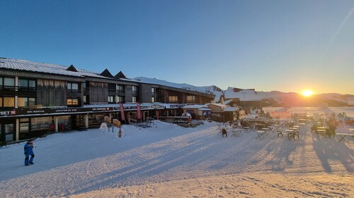 Studio Vue Montagne, Skis aux pieds, Garage inclus