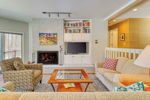 House (3 Bedrooms) | Interior - 5 Mi to Main St Harbor Springs: Scenic Sanctuary (Harbor Springs)