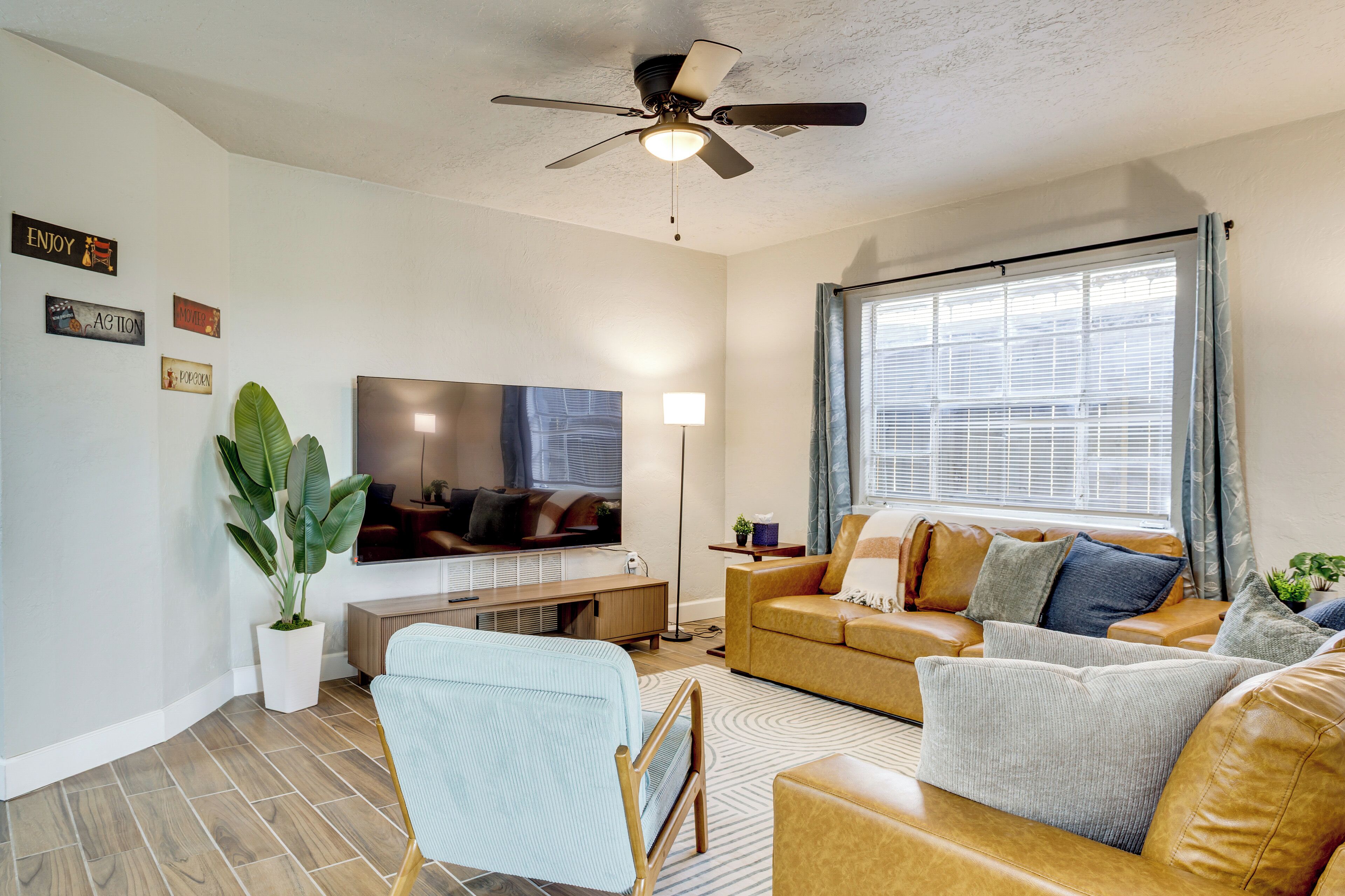 House (3 Bedrooms) | Front of property