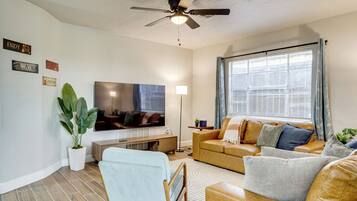 House (3 Bedrooms) | Front of property