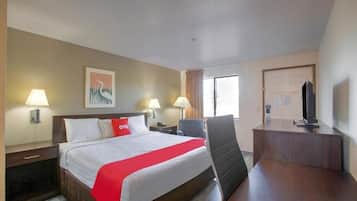 Een strijkplank/strijkijzer, gratis wifi, beddengoed