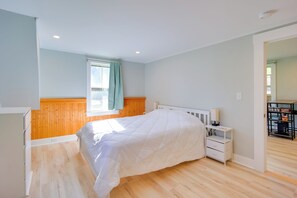 Apartment (1 Bedroom) | Interior - Lake-view Spofford Apartment w/ Shared Dock! (Spofford)