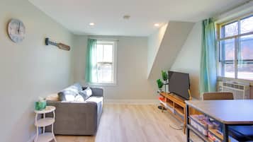 Apartment (1 Bedroom) | Interior