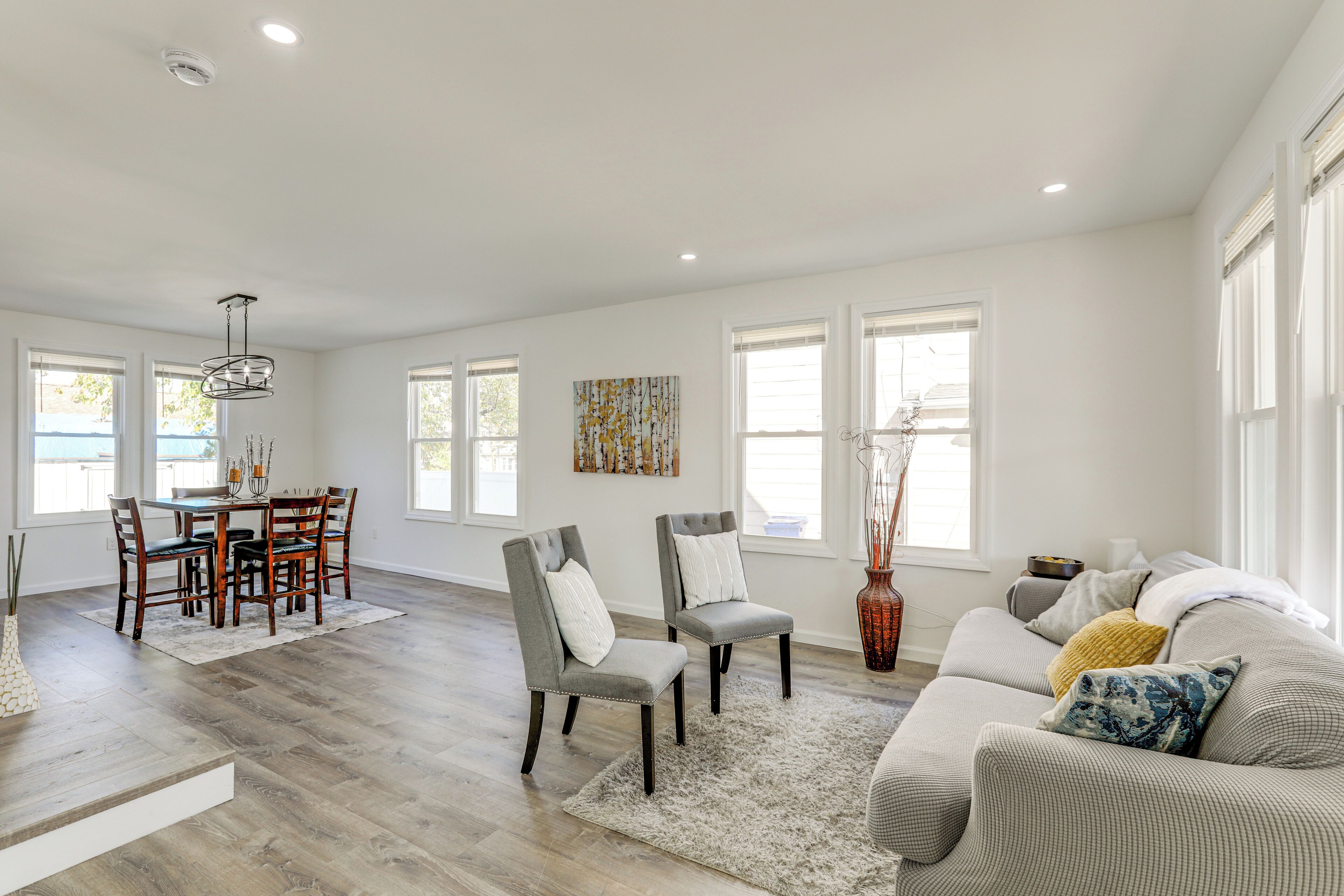 House (4 Bedrooms) | Front of property