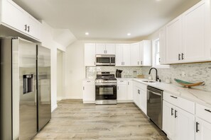 Rumah (4 Bedrooms) | Interior