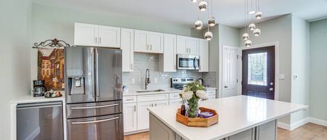 Apartment (2 Bedrooms) | Front of property