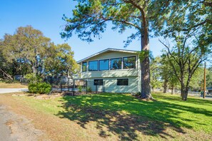 House (3 Bedrooms) | Interior - Panoramic Lake Views! Elegant Marble Falls Home (Marble Falls)