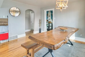 House (2 Bedrooms) | Interior - < 1 Mi to Cheyenne Frontier Days! Cozy Family Home (Cheyenne)