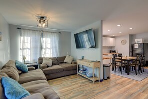 House (2 Bedrooms) | Front of property